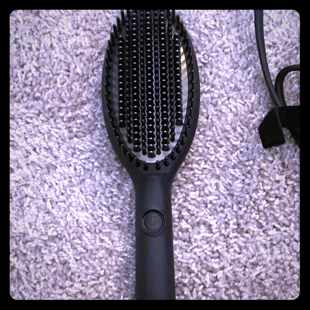 GHD Glide hot brush